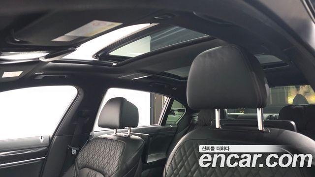 BMW 7 Series (G11) 740Li xDrive M Sport Package 2017 — фото 18