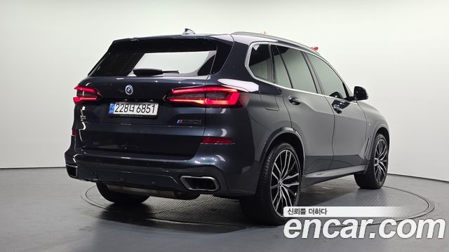 BMW X5 (G05) M50i 2022 — фото 2