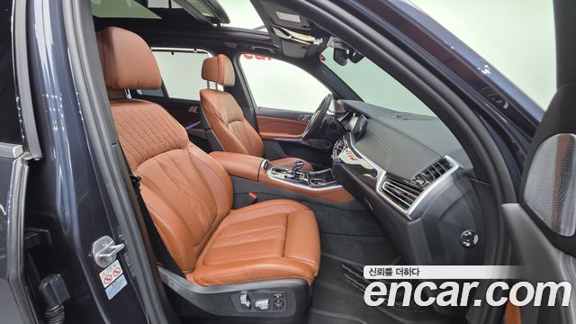 BMW X5 (G05) M50i 2022 — фото 10
