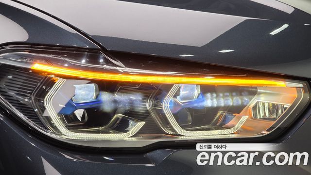 BMW X5 (G05) M50i 2022 — фото 28