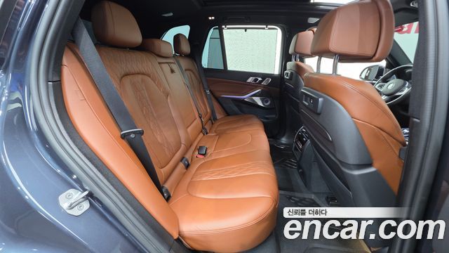 BMW X5 (G05) M50i 2022 — фото 36