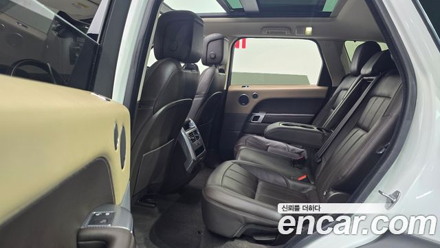 Land Rover Range Rover Sport (II) 3.0 SDV6 HSE Dynamic 2019 — фото 16