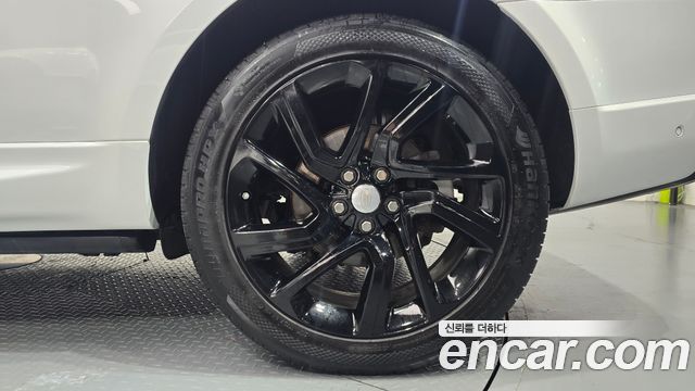 Land Rover Range Rover Sport (II) 3.0 SDV6 HSE Dynamic 2019 — фото 27
