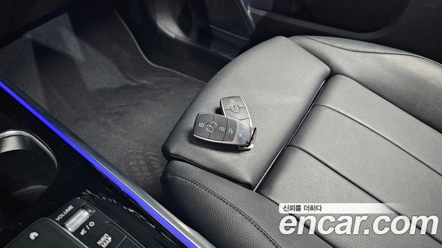 Mercedes-Benz GLB-Class (X247) GLB220 2021 — фото 15