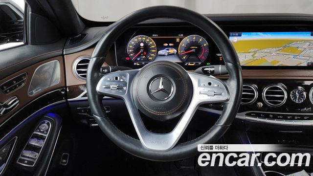 Mercedes-Benz S-Class (W222) Maybach S560 4MATIC 2020 — фото 13