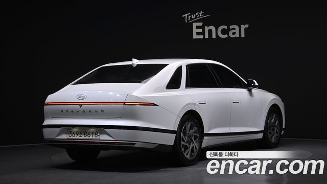 Hyundai Grandeur (GN7) 3.5 LPG 2WD Premium 2023 — фото 2
