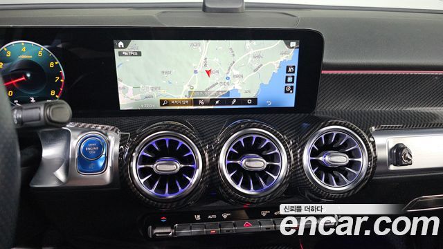 Mercedes-Benz GLB-Class (X247) AMG GLB35 4MATIC 2021 — фото 16