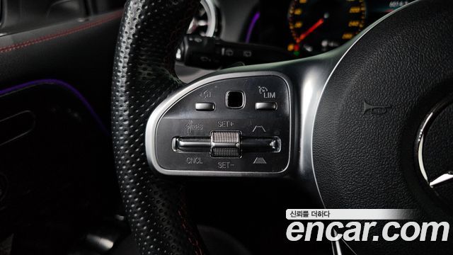 Mercedes-Benz GLB-Class (X247) AMG GLB35 4MATIC 2021 — фото 27