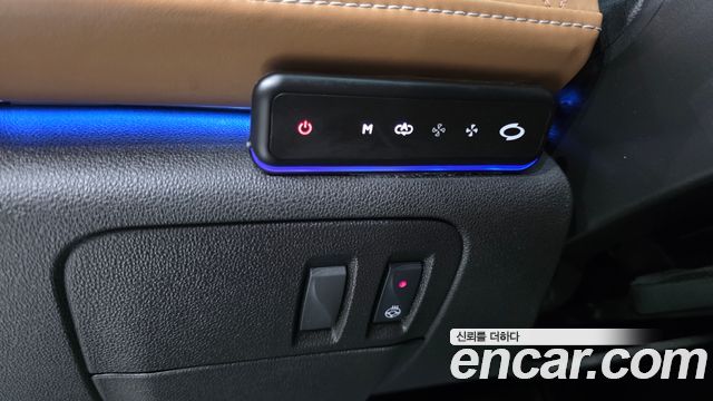 Renault Korea SM6 1.8 TCe Premiere 2021 — фото 12