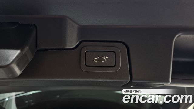 Land Rover Range Rover Evoque 2.0 TD4 HSE Dynamic 2019 — фото 20