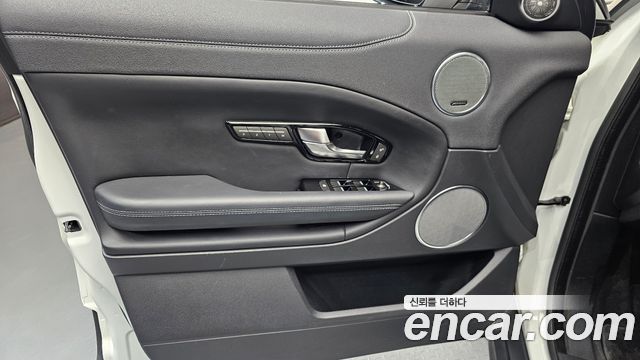 Land Rover Range Rover Evoque 2.0 TD4 HSE Dynamic 2019 — фото 24