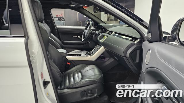 Land Rover Range Rover Evoque 2.0 TD4 HSE Dynamic 2019 — фото 26