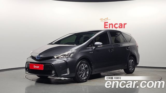Toyota Prius V 1.8