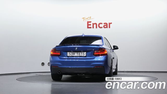 BMW 2 Series (F22) 220d M Sport Coupe 2014 — фото 4