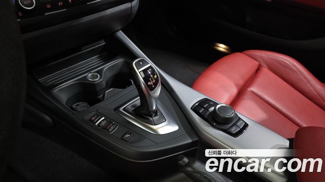 BMW 2 Series (F22) 220d M Sport Coupe 2014 — фото 9