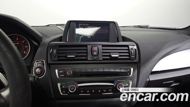 BMW 2 Series (F22) 220d M Sport Coupe 2014 — фото 15