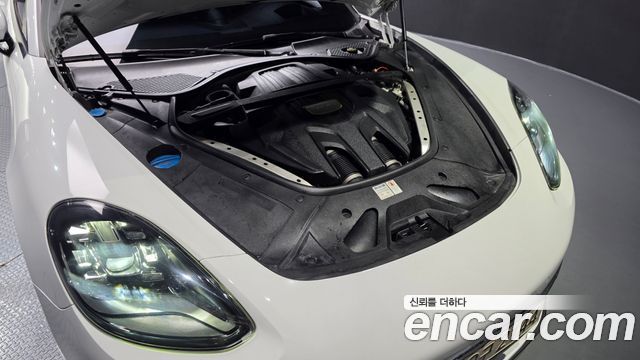 Porsche Panamera (971) 2.9 AWD E-Hybrid 2019 — фото 6