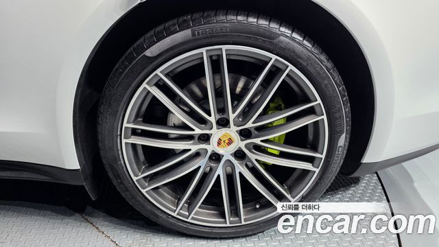 Porsche Panamera (971) 2.9 AWD E-Hybrid 2019 — фото 21