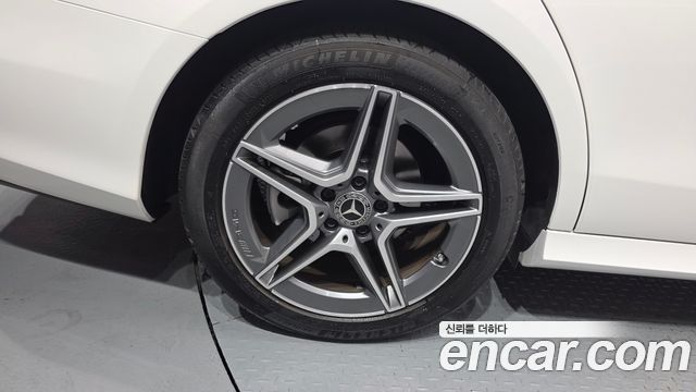 Mercedes-Benz E-Class (W213) E250 AMG Line 2023 — фото 5