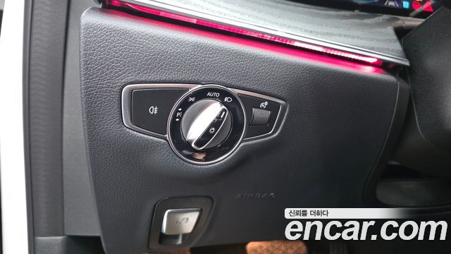 Mercedes-Benz E-Class (W213) E250 AMG Line 2023 — фото 28