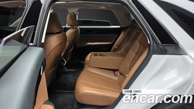 Hyundai Grandeur (GN7) 3.5 LPG 2WD Exclusive 2023 — фото 11