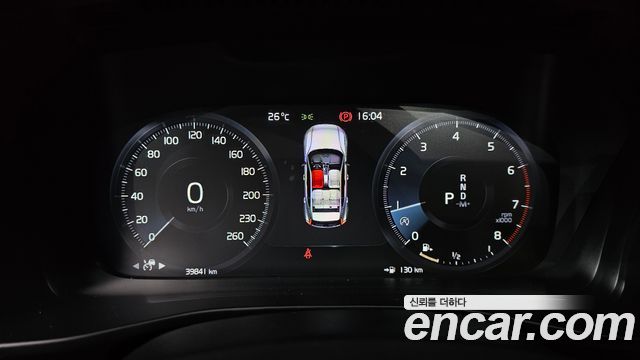 Volvo XC40 T4 Inscription 2020 — фото 8