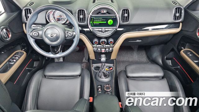 MINI Cooper D Countryman ALL4 HIGH 2nd 2018 — фото 7