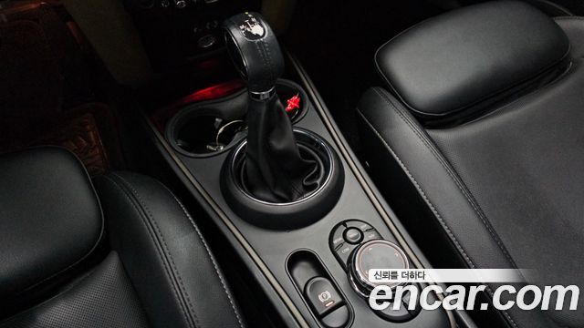 MINI Cooper D Countryman ALL4 HIGH 2nd 2018 — фото 9