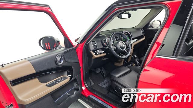 MINI Cooper D Countryman ALL4 HIGH 2nd 2018 — фото 10