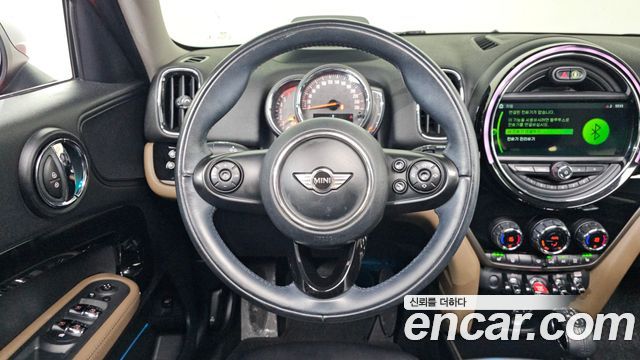MINI Cooper D Countryman ALL4 HIGH 2nd 2018 — фото 13