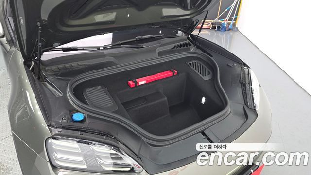 Porsche Macan EV Base 4 2025 — фото 6