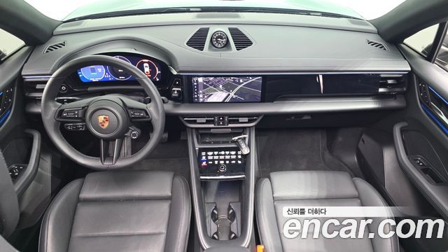 Porsche Macan EV Base 4 2025 — фото 7