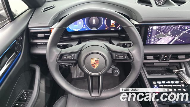 Porsche Macan EV Base 4 2025 — фото 13