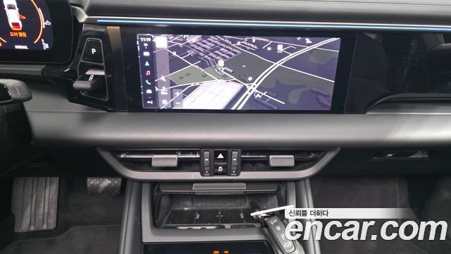 Porsche Macan EV Base 4 2025 — фото 14