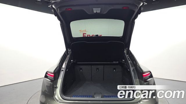 Porsche Macan EV Base 4 2025 — фото 20