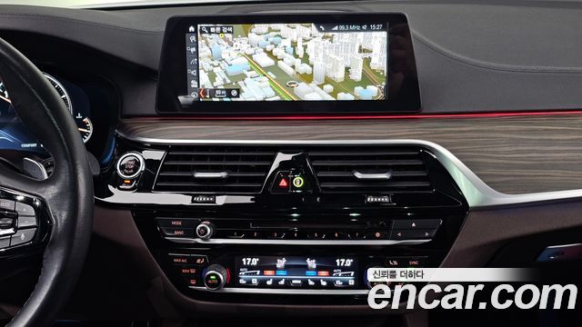 BMW 5 Series (G30) 520d xDrive M Sport Package Plus 2018 — фото 15