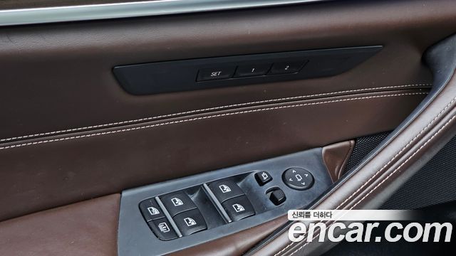 BMW 5 Series (G30) 520d xDrive M Sport Package Plus 2018 — фото 27