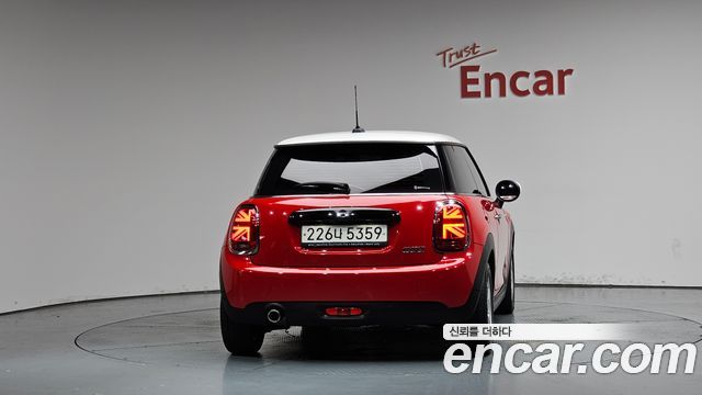 MINI Cooper Standard Third Generation 2021 — фото 4