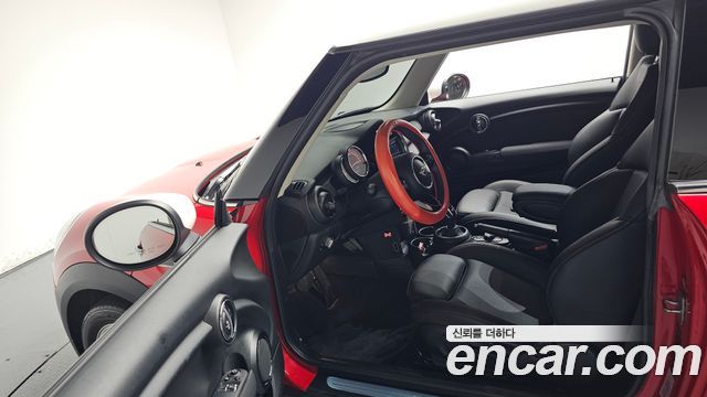 MINI Cooper Standard Third Generation 2021 — фото 10
