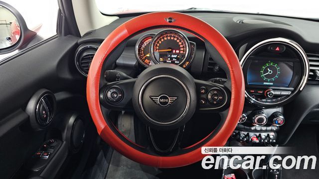 MINI Cooper Standard Third Generation 2021 — фото 13