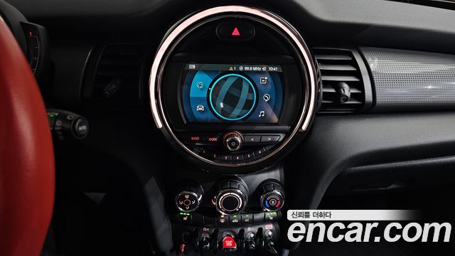 MINI Cooper Standard Third Generation 2021 — фото 14