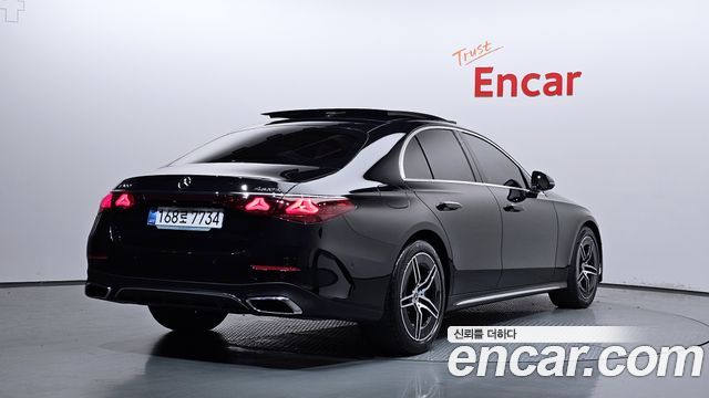 Mercedes-Benz E-Class (W214) E300 4MATIC AMG Line 2025 — фото 2