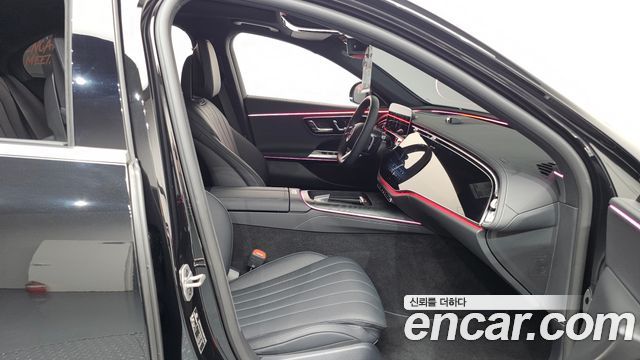 Mercedes-Benz E-Class (W214) E300 4MATIC AMG Line 2025 — фото 32