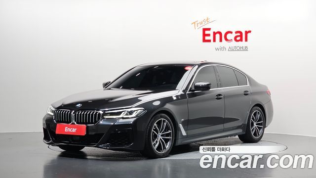 BMW 5 Series (G30) 520i M Sport 2023 — фото 1