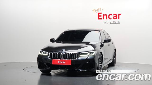 BMW 5 Series (G30) 520i M Sport 2023 — фото 3