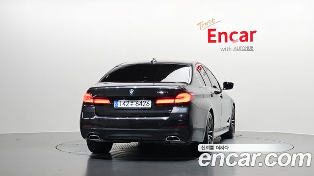 BMW 5 Series (G30) 520i M Sport 2023 — фото 4