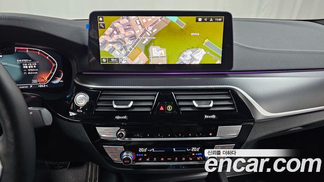 BMW 5 Series (G30) 520i M Sport 2023 — фото 12