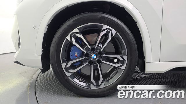 BMW X1 (U11) M35i xDrive 2025 — фото 5