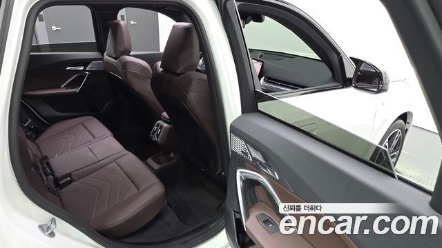 BMW X1 (U11) M35i xDrive 2025 — фото 11