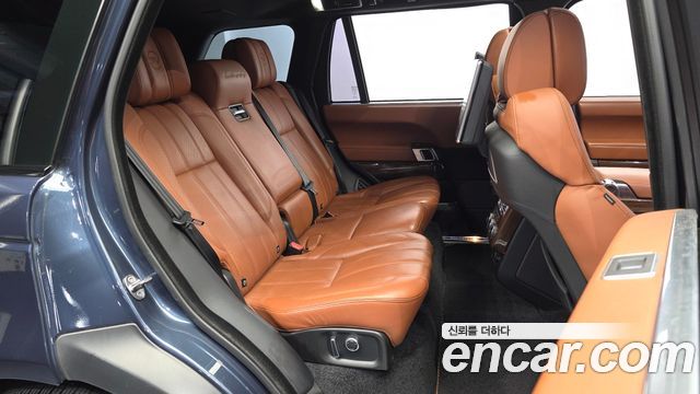 Land Rover Range Rover (IV) 4.4 SDV8 AB LWB DIESEL 2017 — фото 11